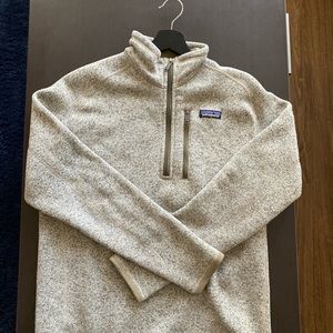 Barely worn Patagonia Quarter Zip Bleached Stone S